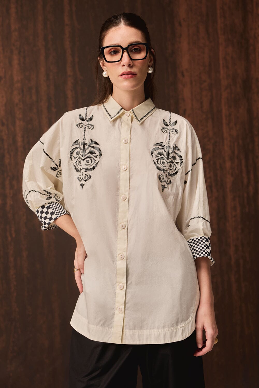Piya Embroidered Shirt With Pants — photo 2