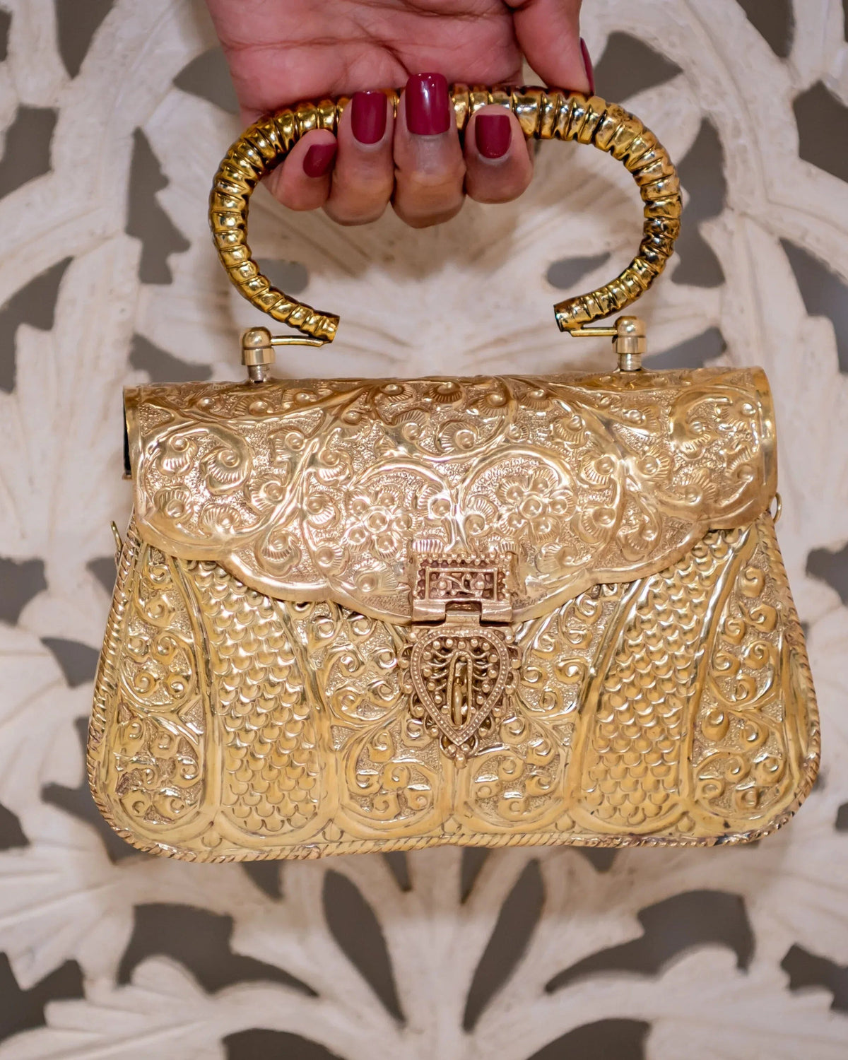 SAYA Golden Clutch by Clutch It