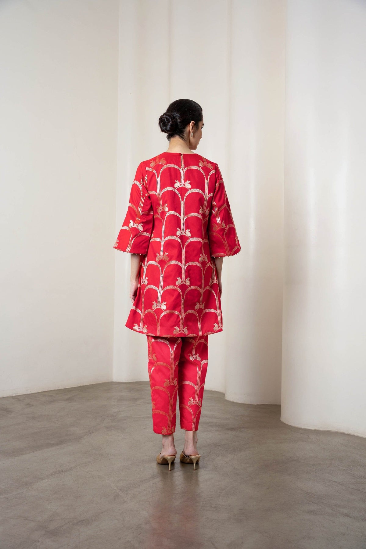 Aanika Kurta Set by Shriya Singhi