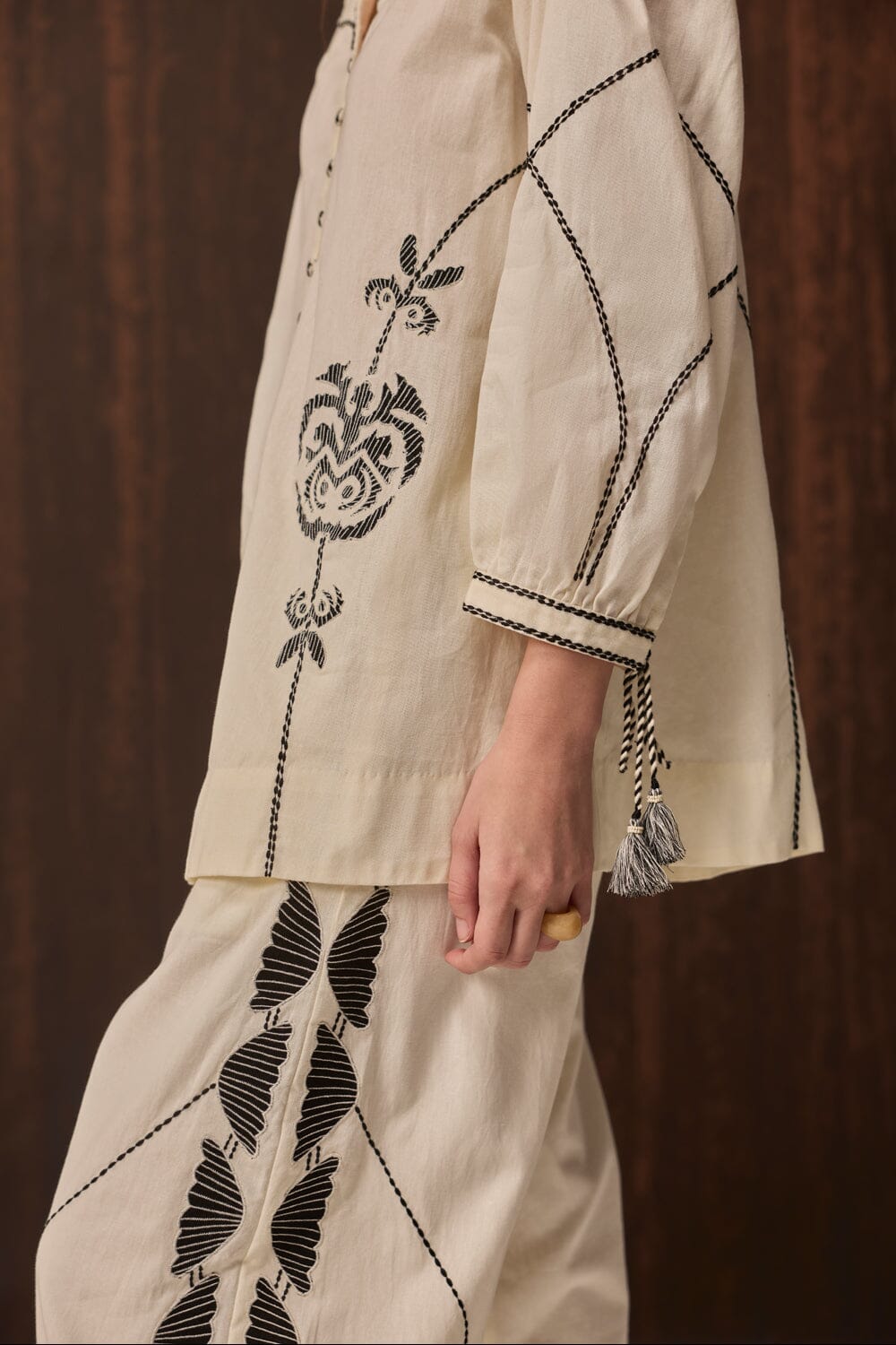 Dera Embroidered Shirt With Pants — photo 3