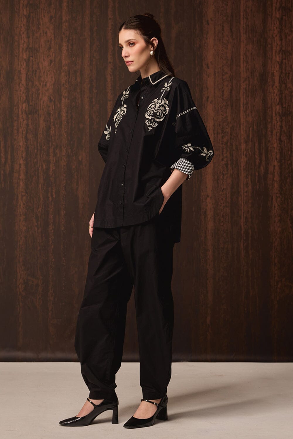 Diya Embroidered Shirt With Pants — photo 3