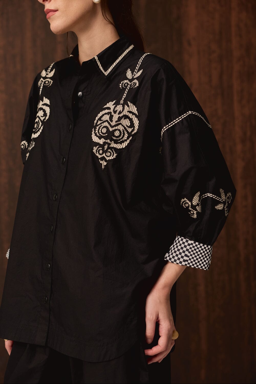 Diya Embroidered Shirt With Pants — photo 2