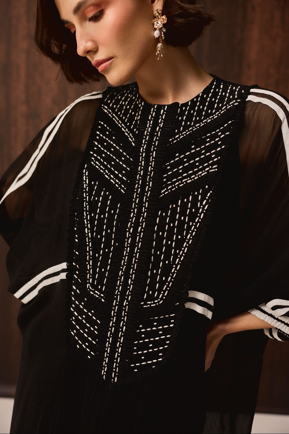 Jivi Embroidered Kaftan With Pants — photo 2