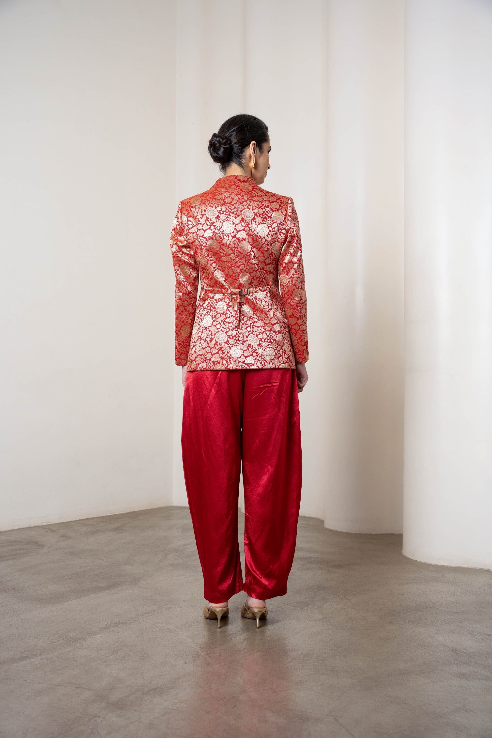 Kelly Blazer by Shriya Singhi
