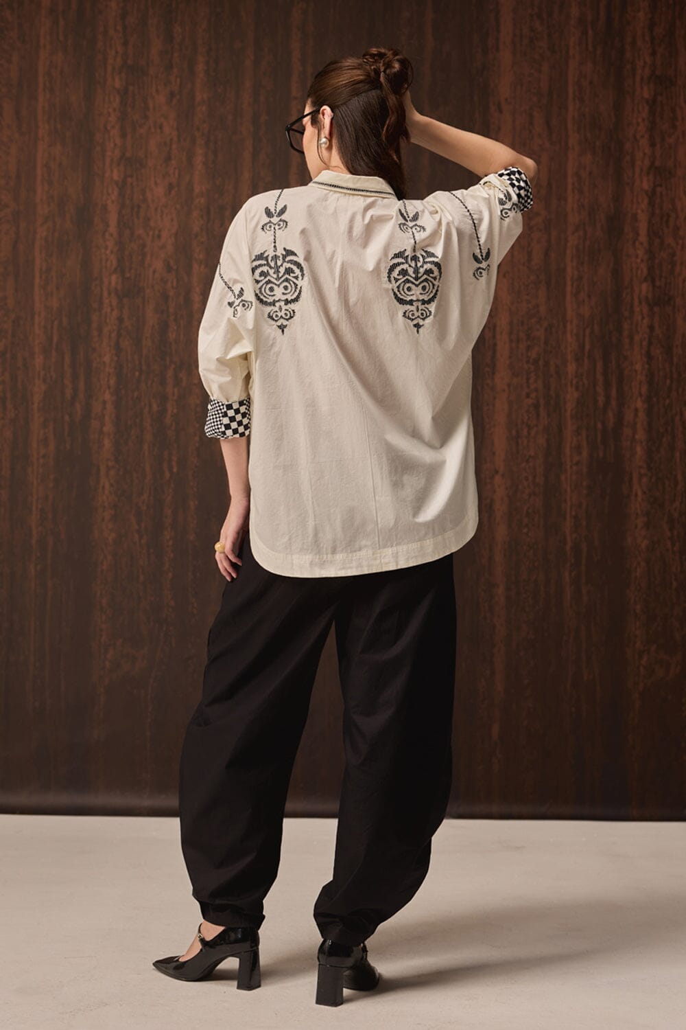Piya Embroidered Shirt With Pants — photo 3