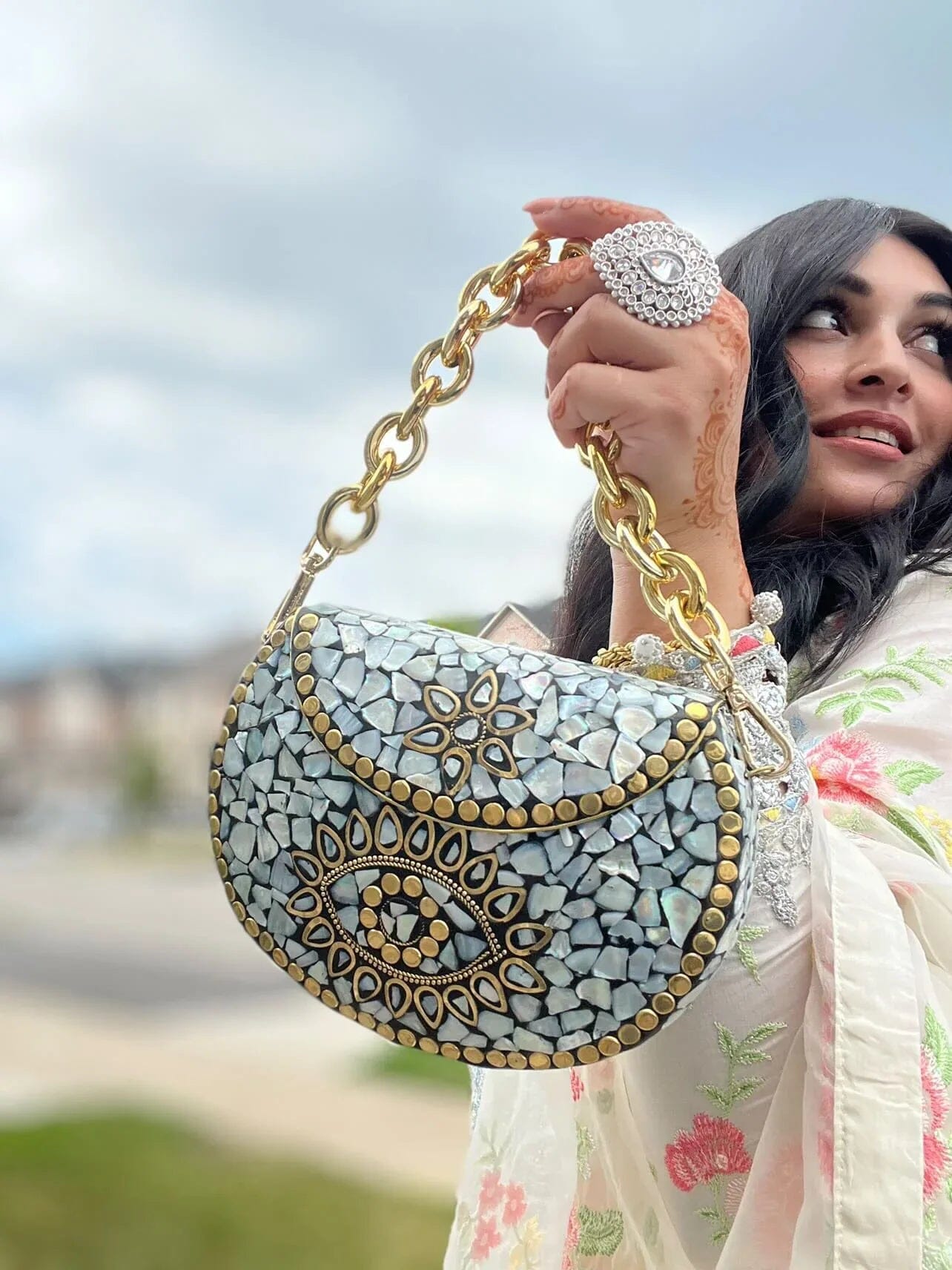 SANIA Vintage Clutch by Clutch It