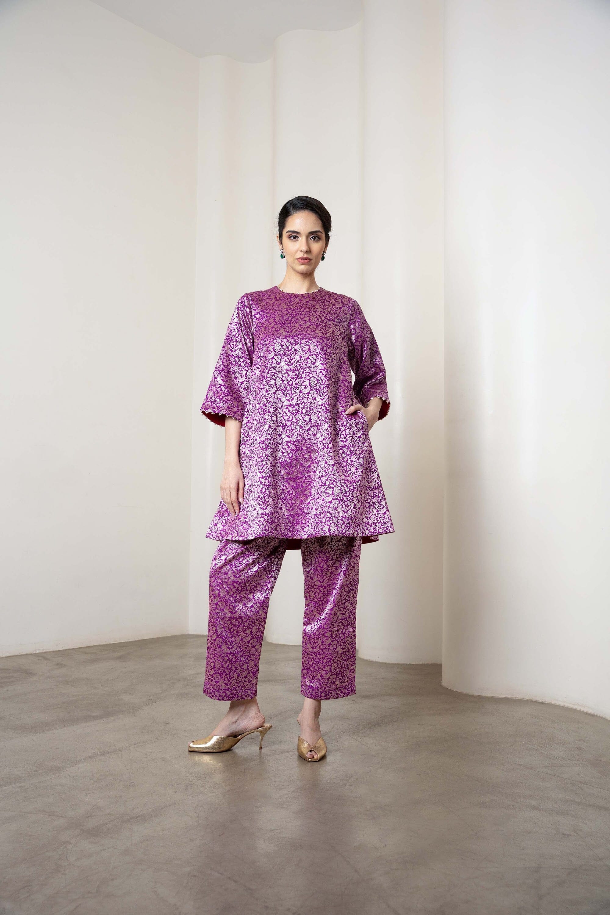 Sonal Kurta Set In Purple by Shriya Singhi