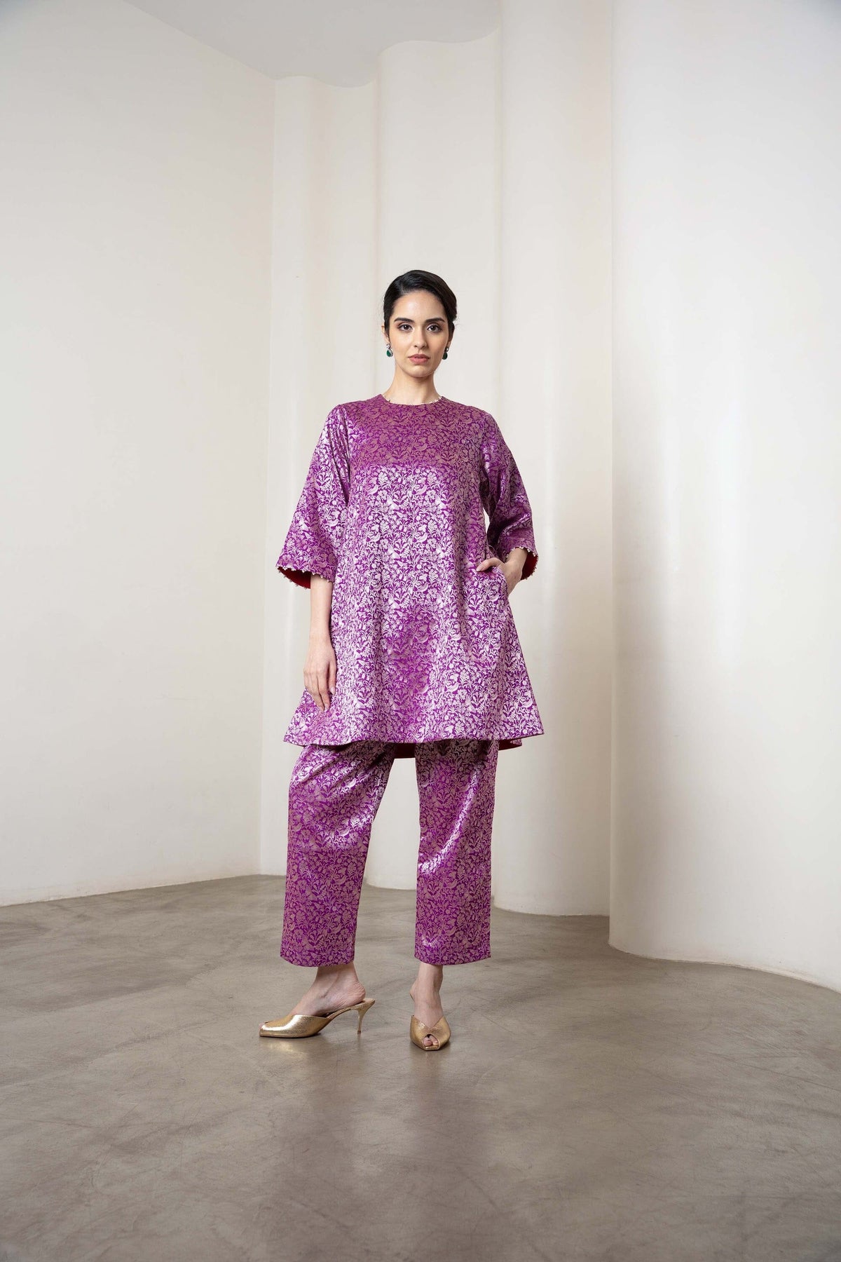 Sonal Kurta Set In Purple by Shriya Singhi