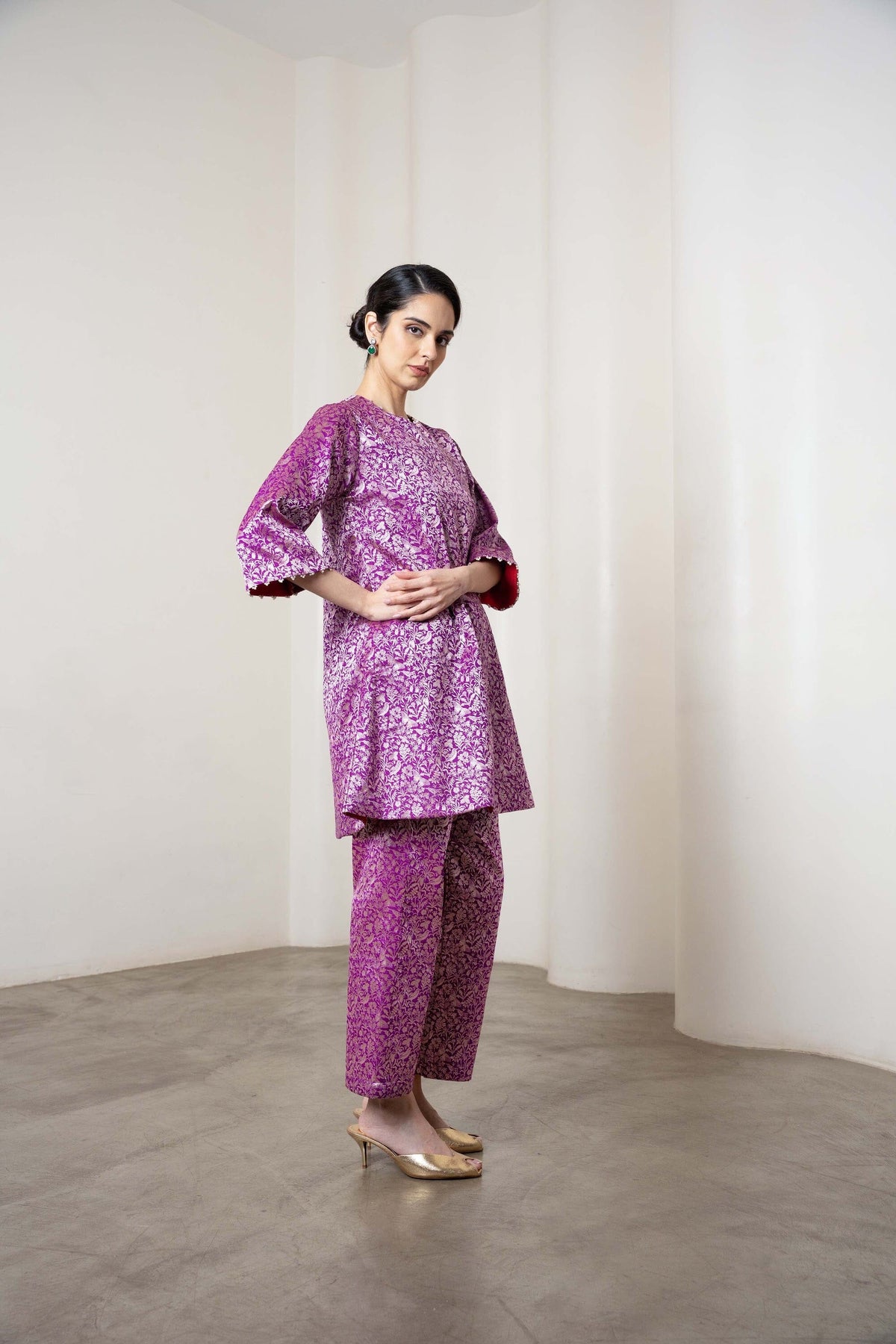 Sonal Kurta Set In Purple by Shriya Singhi